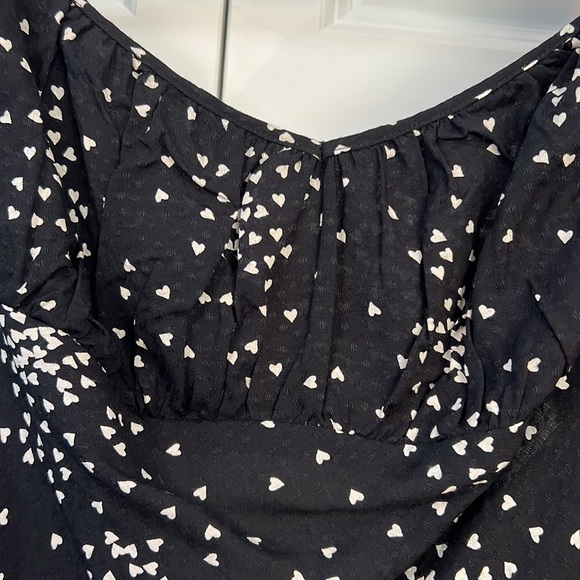 NWT Anthropologie Dress. Black With White Hearts. Ruffle Sleeves - Picture 2 of 7